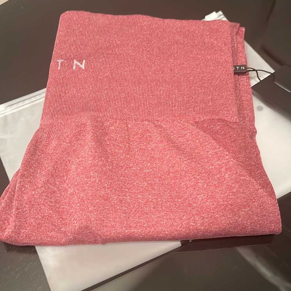 NVGTN Contour Maroon Leggings Small